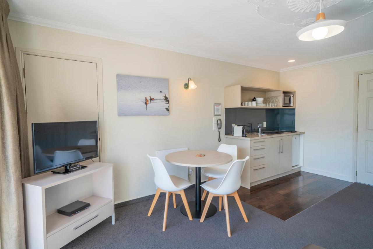 ซิลเวอร์ เฟิร์น แอคคอมโมเดชั่น แอนด์ สปา Motel โรโตรัว ภายนอก รูปภาพ A typical one-bedroom apartment at the hotel