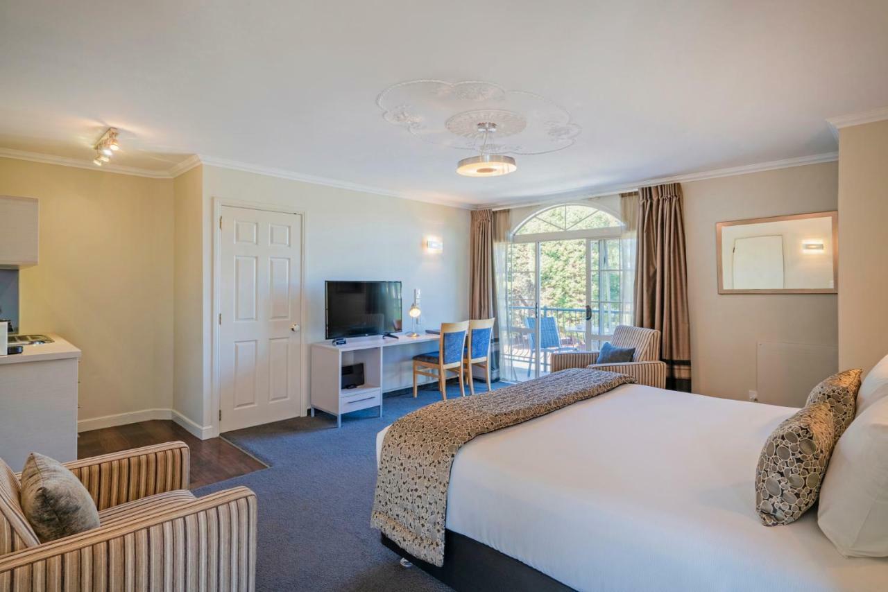 ซิลเวอร์ เฟิร์น แอคคอมโมเดชั่น แอนด์ สปา Motel โรโตรัว ภายนอก รูปภาพ A suite at the hotel