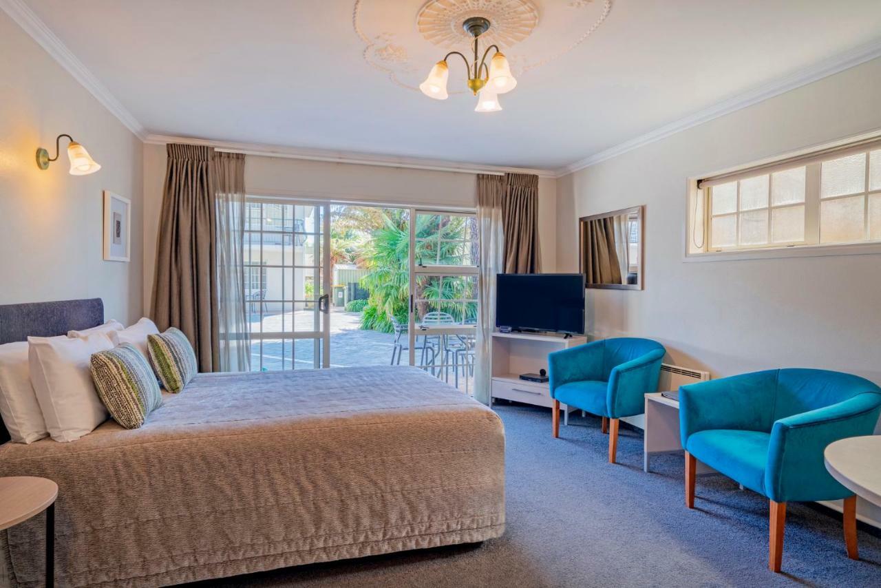 ซิลเวอร์ เฟิร์น แอคคอมโมเดชั่น แอนด์ สปา Motel โรโตรัว ภายนอก รูปภาพ A typical motel room
